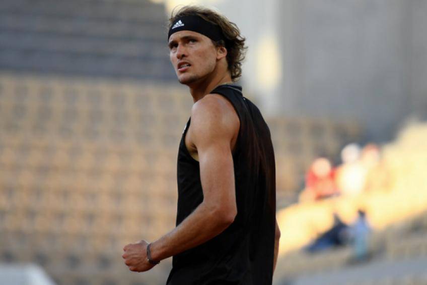 背身单打 背身单打