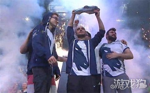 参与倡议的 参与倡议的