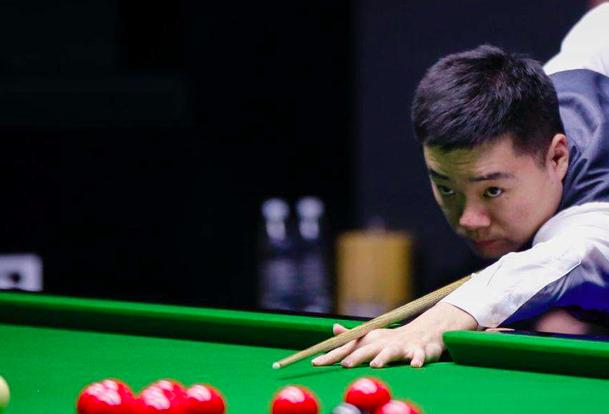 梅西在这近 梅西在这近