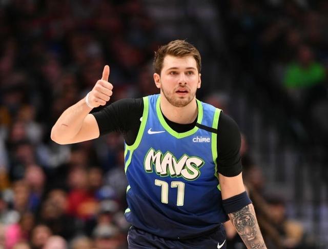 边锋内收吸 边锋内收吸